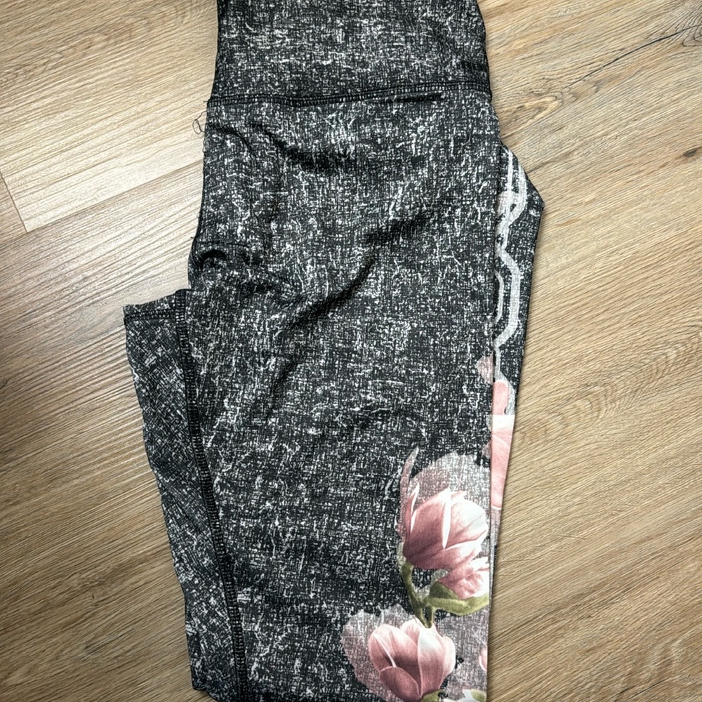 Flower design workout leggings
